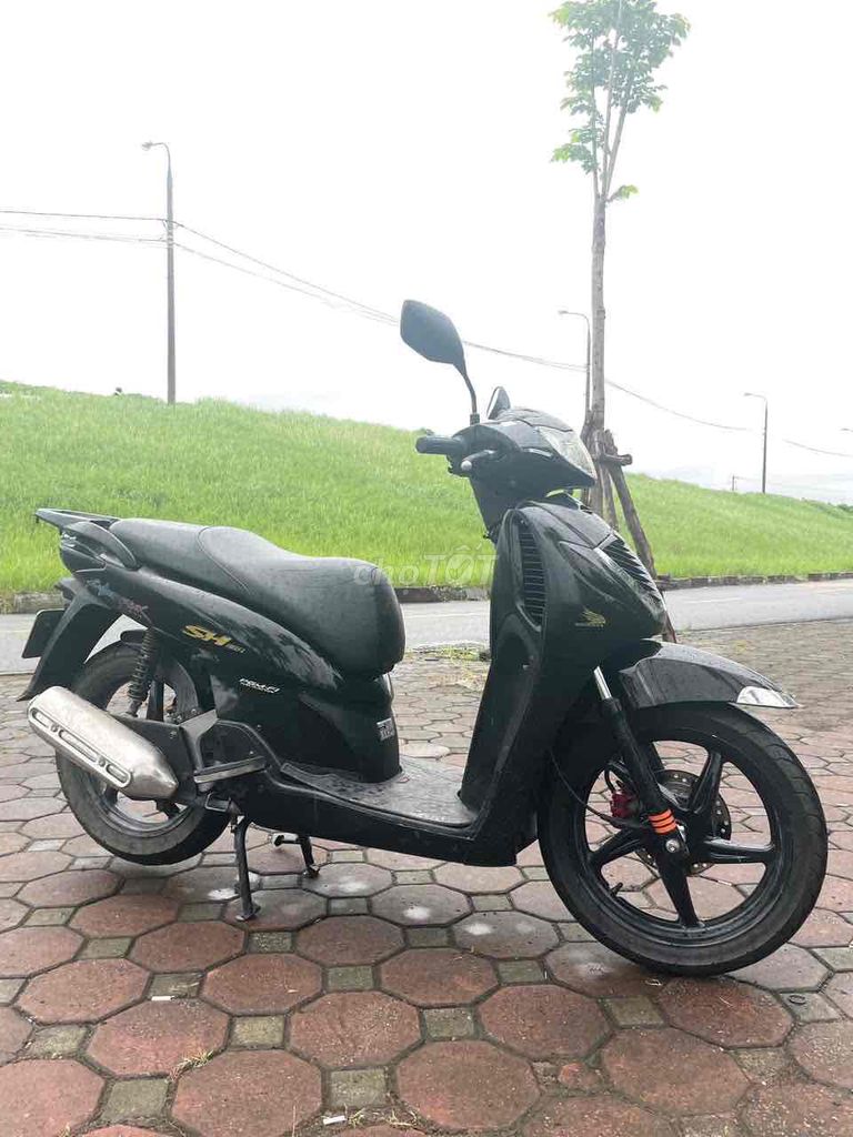 nhà dư dùng e cần bán ạ. Mua bán Xe máy tại Quận Long Biên Hà Nội được đăng bởi Bui Anh Quan hình 3