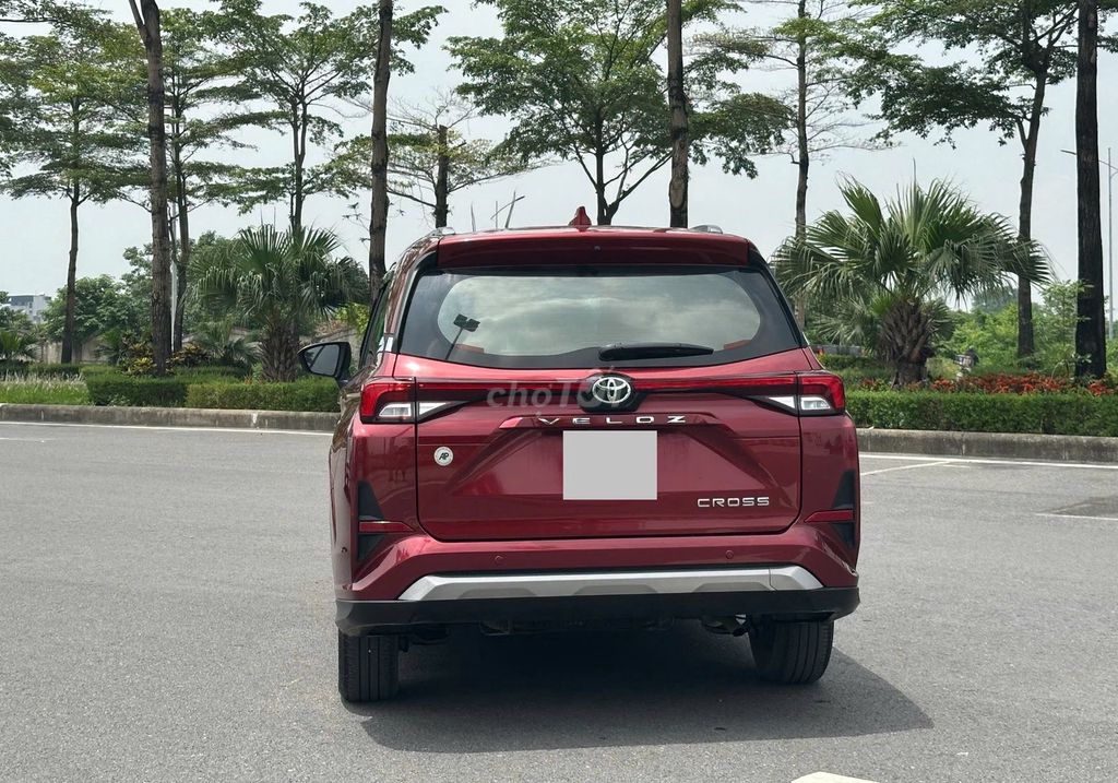bán Toyota Veloz Cross 2022 màu đỏ số tự động. Mua bán Ô tô tại Quận Gò Vấp Tp Hồ Chí Minh được đăng bởi Xuân Trường hình 2