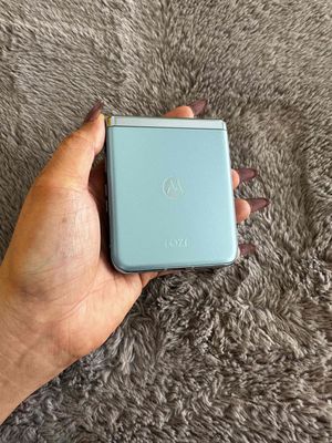 Motorola Razr 40 Ultra 256GB. Màu Xanh giá rẻ