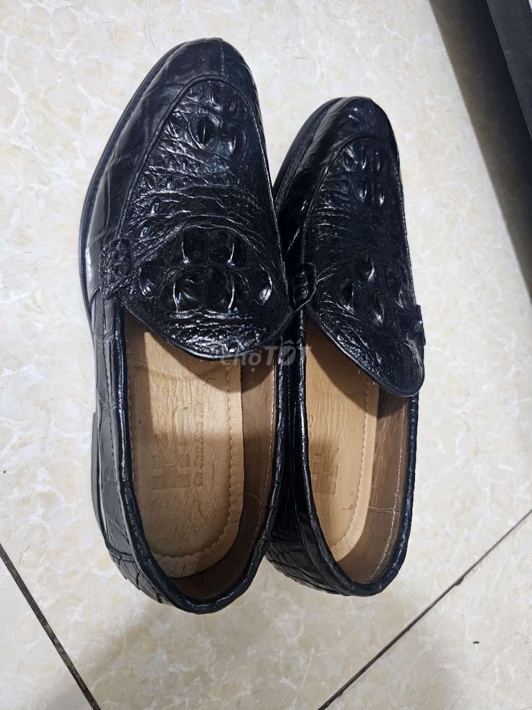 Giày lười Nam Da cá sấu Đen size 38. Mua bán Giày dép tại Thị xã Tân Uyên Bình Dương được đăng bởi ngọc toàn hình 1