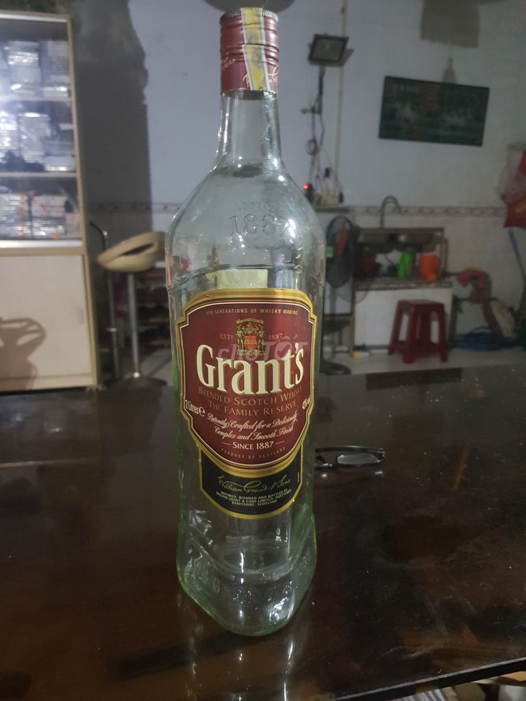 thanh lý vỏ chai rượu GRANTS 2 LT 1887