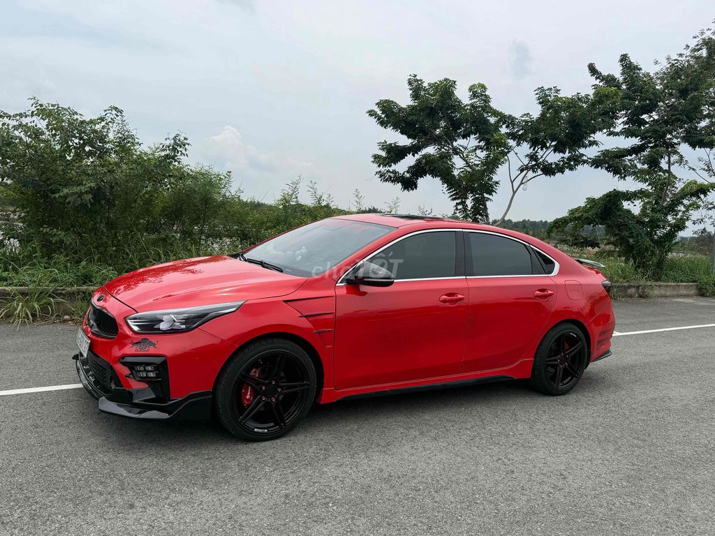 Kia Cerato 2019 2.0 красный 48 000 км