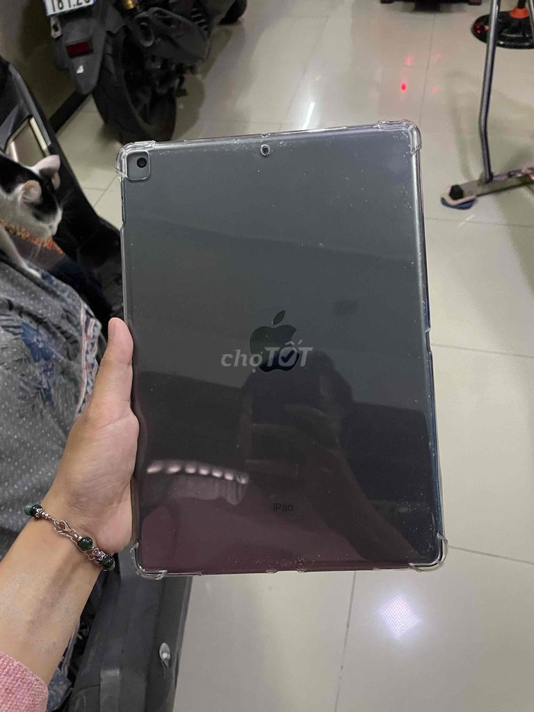 Apple iPad (9th Gen) 256GB Xám. Mua bán Máy tính bảng tại Quận Tân Bình Tp Hồ Chí Minh được đăng bởi Sam hình 1