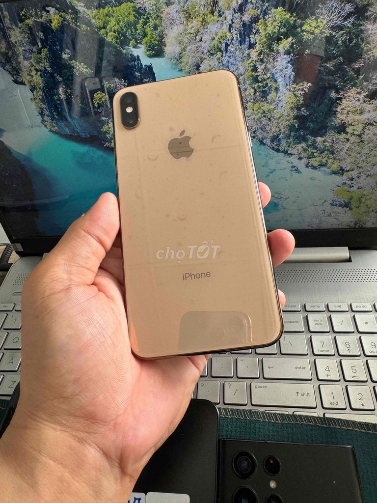 Apple iPhone XS Max 256GB Vàng 86%. Mua bán Điện thoại tại Thành phố Dĩ An Bình Dương được đăng bởi junstar store hình 1