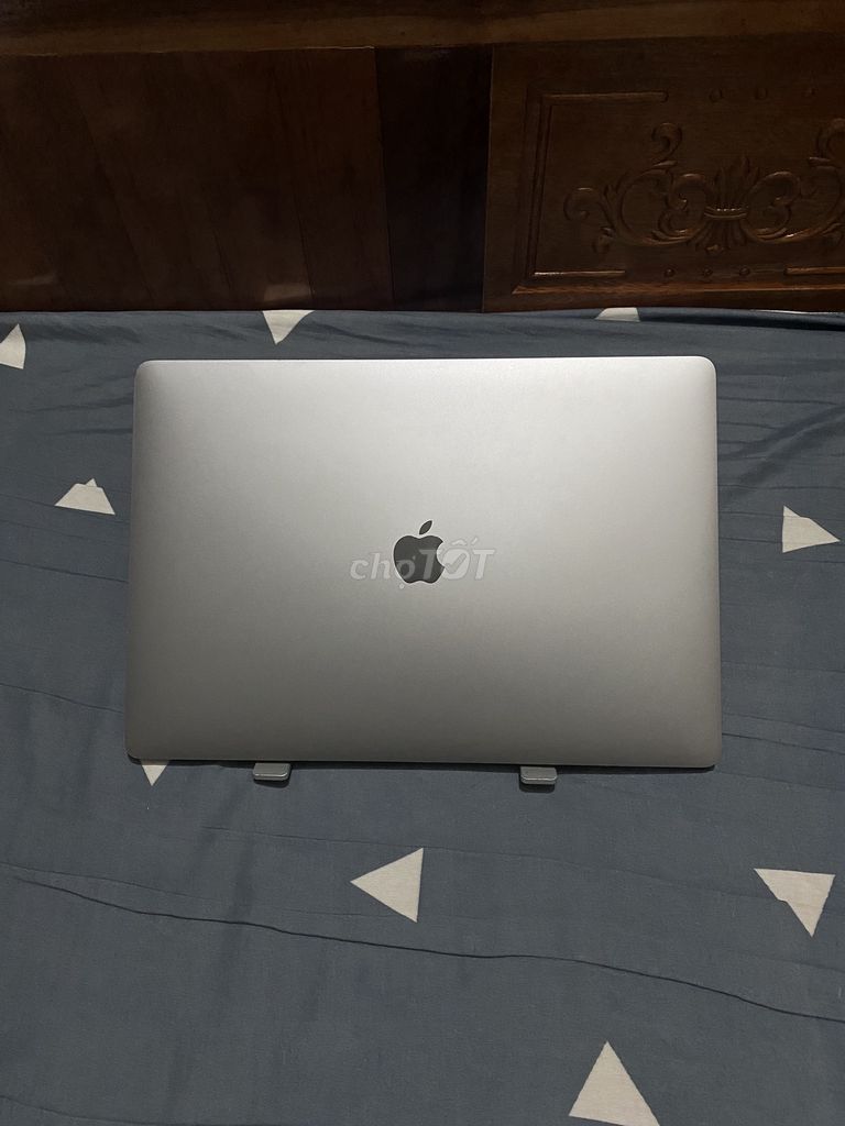 Apple MacBook Pro i7 16 inch 16GB/512GB. Mua bán Laptop tại Thị xã Từ Sơn Bắc Ninh được đăng bởi Trần Thị Lan Anh hình 1