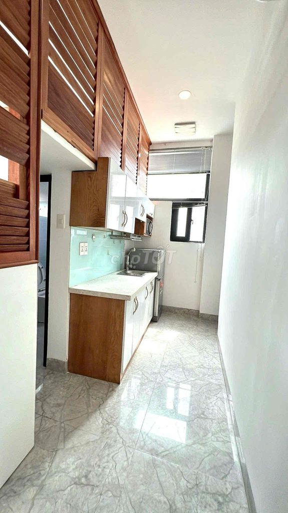 Аренда · 1 комн. · 25 м² · Quận 3, ул. Đường Cách Mạng Tháng 8