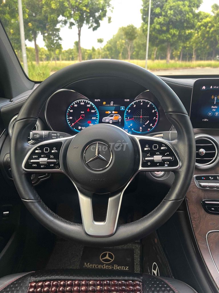 Mercedes Benz GLC 2021 200 4MATIC - 30000 km. Mua bán Ô tô tại Thành phố Dĩ An Bình Dương được đăng bởi Dương hình 15