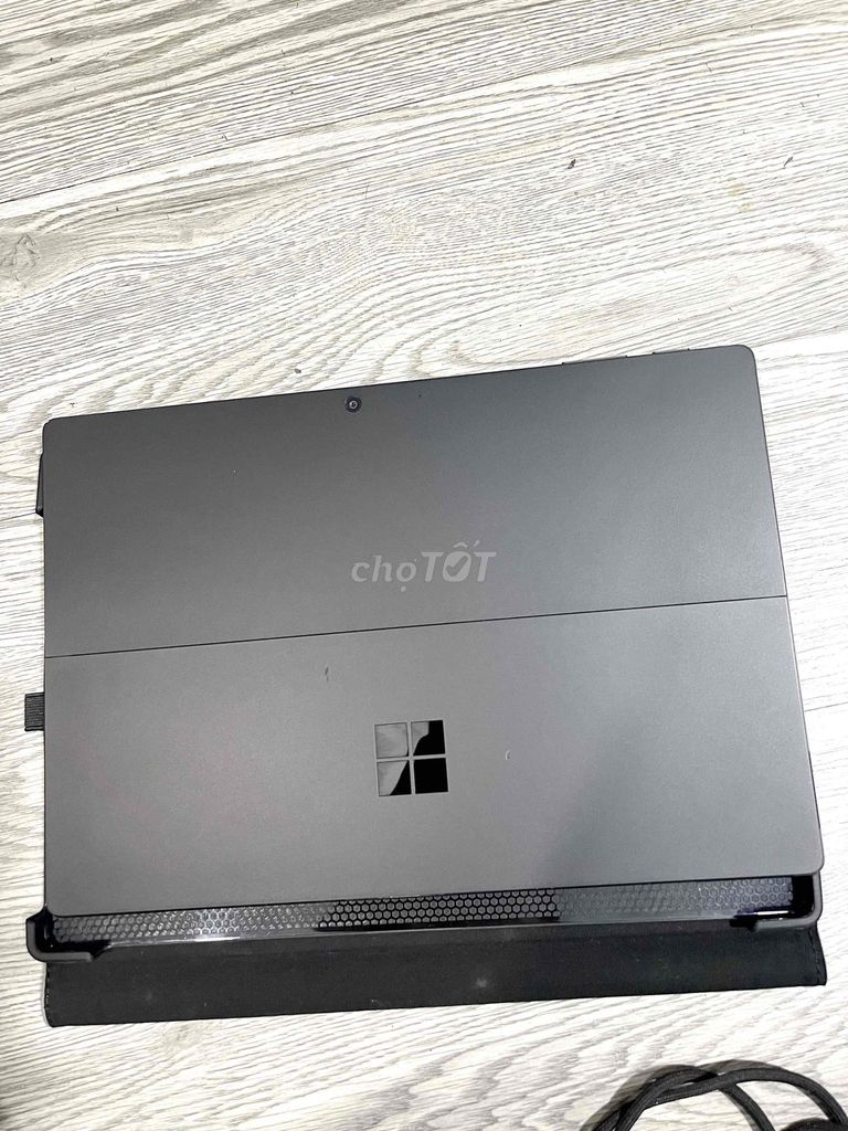 Microsoft Surface Pro 7 i5-1035g4 8GB/256GB. Mua bán Laptop tại Thành phố Thuận An Bình Dương được đăng bởi ATShop Laptop cũ hình 1