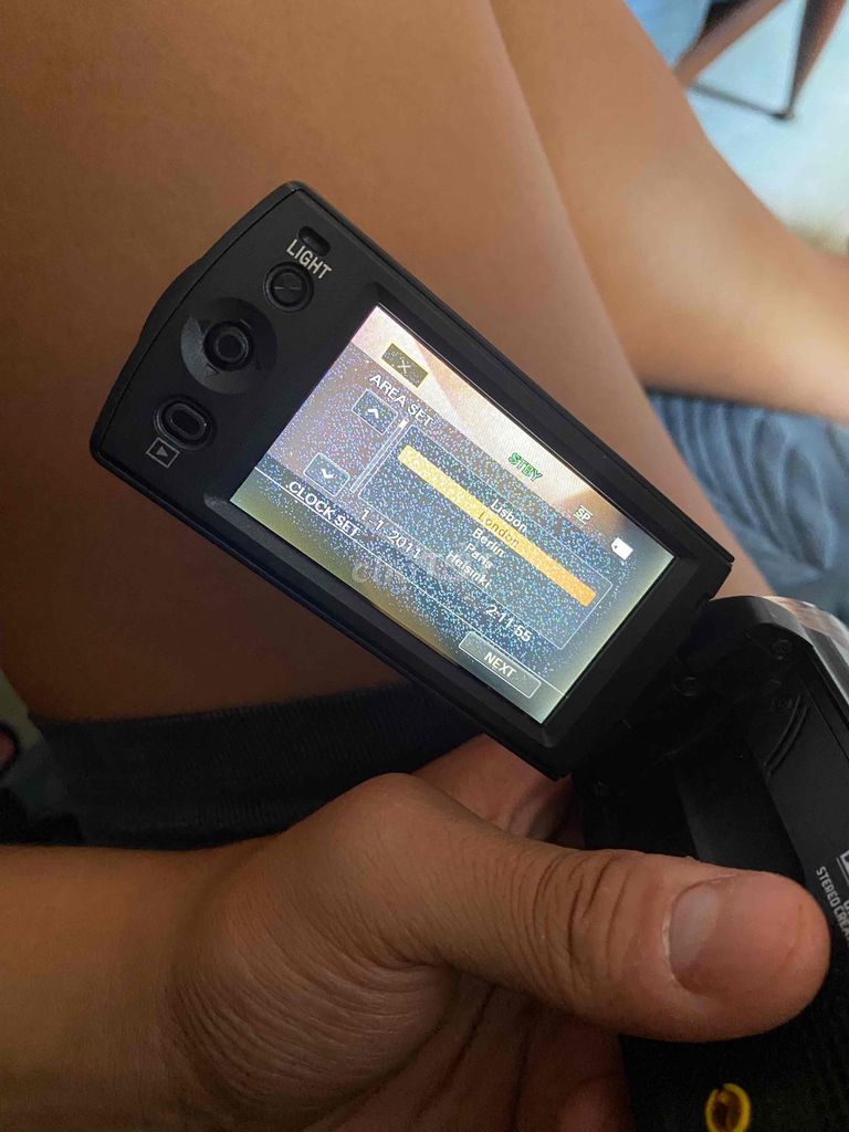 Máy quay handycam sony DCR-SX21E. Mua bán Máy ảnh, Máy quay tại Quận 8 Tp Hồ Chí Minh được đăng bởi ĐứcAnh hình 1