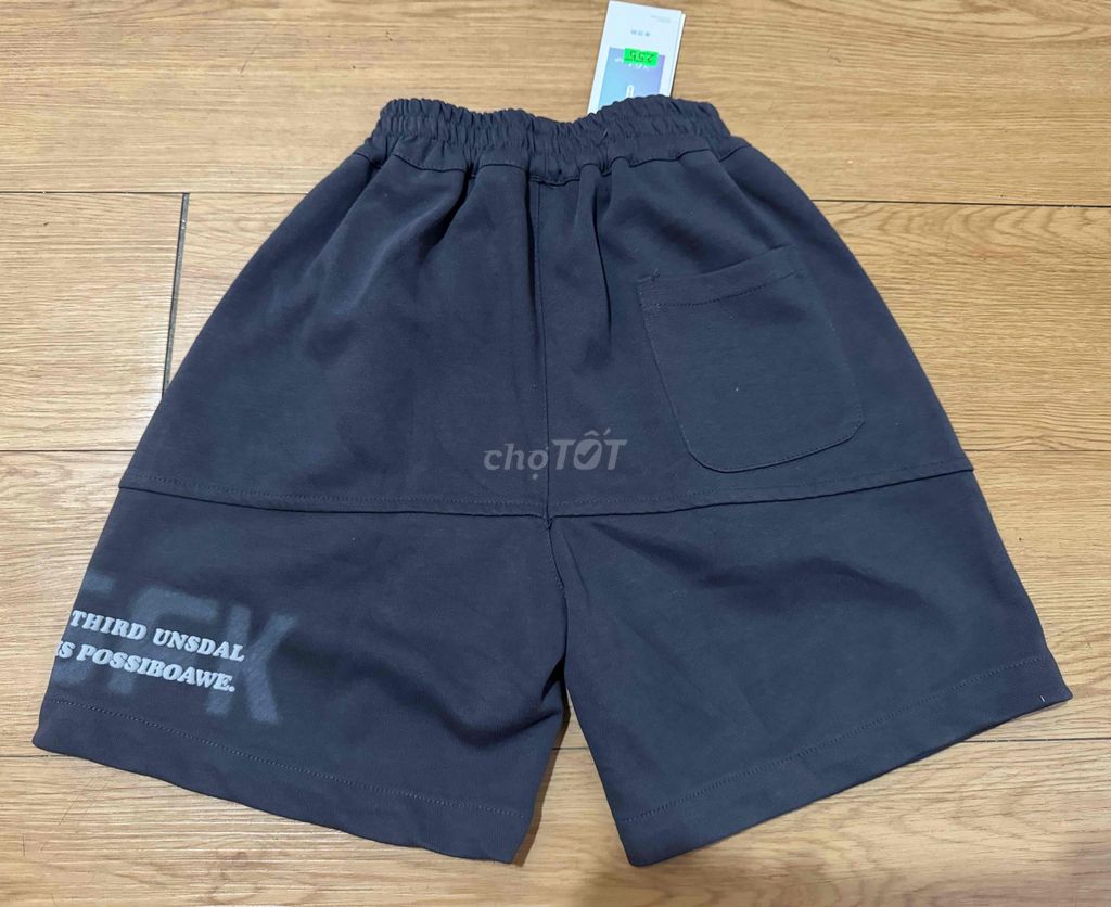 Quần short nam vải xám. Mua bán Mẹ và bé tại Thành phố Vũng Tàu Bà Rịa - Vũng Tàu được đăng bởi Xanh Rêu hình 1