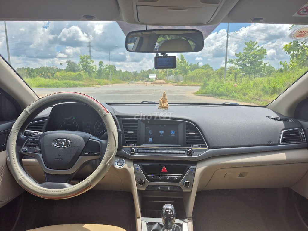 Hyundai Elentra số sàn 2019 - phân khúc C. Mua bán Ô tô tại Quận Cái Răng Cần Thơ được đăng bởi Tình là gì hình 18