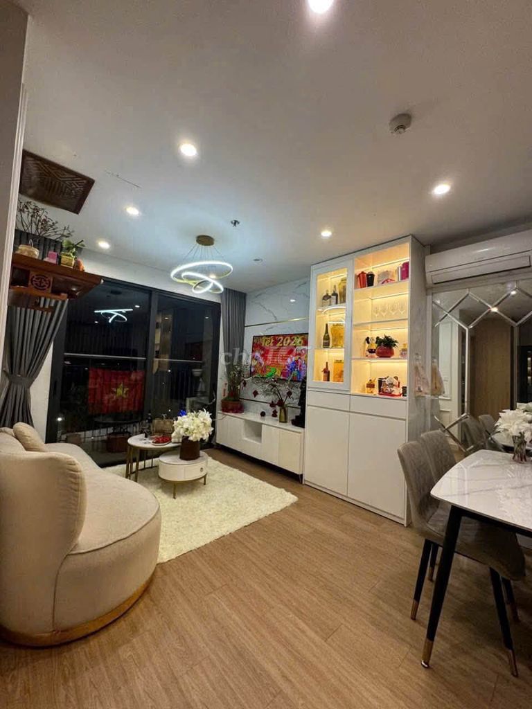 Продается 2N1W Vinhomes Smart City, 55 м2, полностью меблированный, 3,4 миллиарда долларов