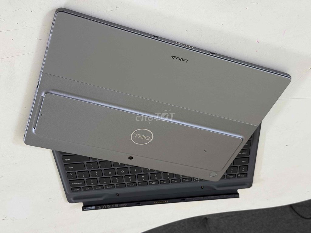 Dell 7320 Detachable i5 1140G7 16 256 13FHD Touch