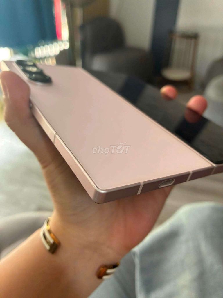 Samsung Fold 6 Hồng chính hãng hiếm. Mua bán Điện thoại tại Quận Bình Thuỷ Cần Thơ được đăng bởi Lucas Thịnh Nguyễn hình 1