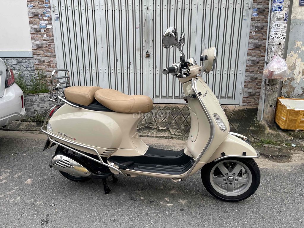 Vespa LXV 125 3Vie 2014 bstp 9chủ xe zin bao đẹp. Mua bán Xe máy tại Quận Bình Tân Tp Hồ Chí Minh được đăng bởi Huy hình 5