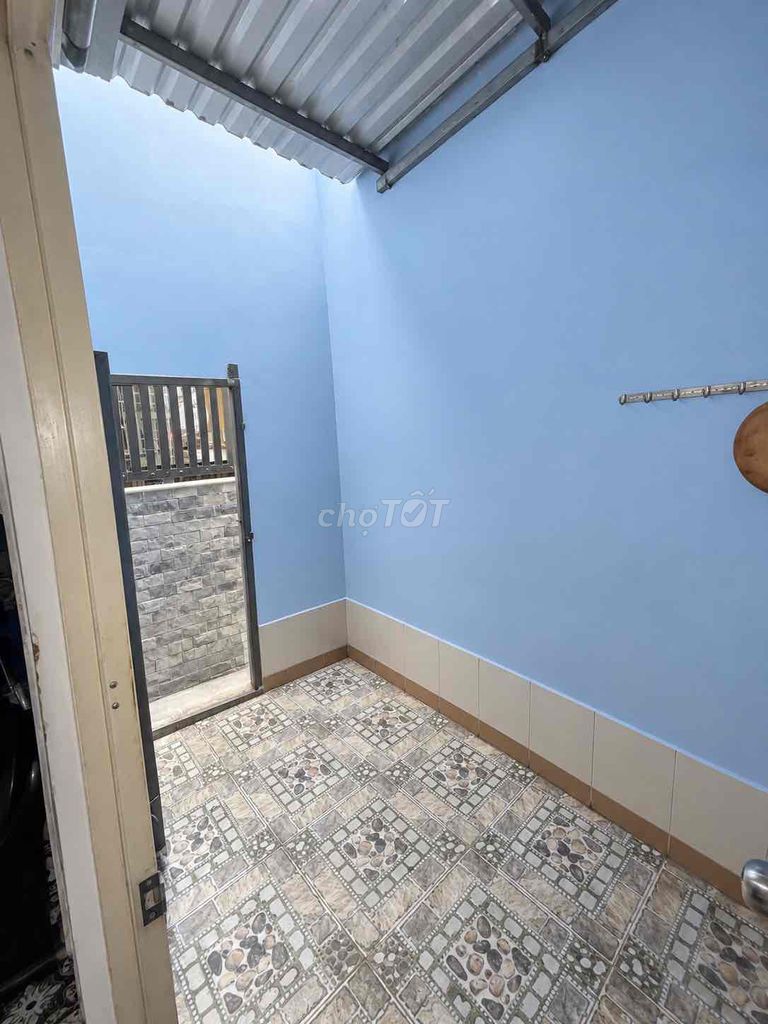 УГЛОВОЙ ДОМ В ПЕРЕУЛКЕ 258 DUONG BA TRAC – 163,2 М² – 5 СПОЛЬЕН – 3 ЭТАЖА + ТЕРРАСА