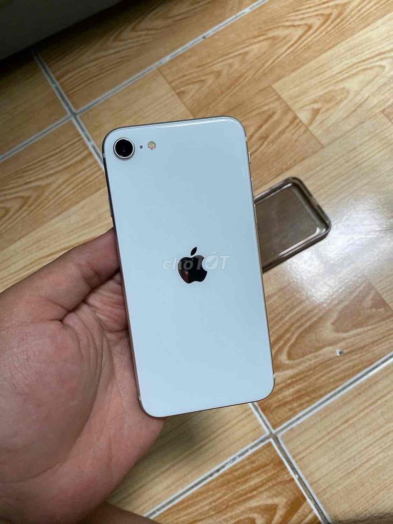 iPhone SE 2020 128GB, bán hoặc GL Android ngang. Mua bán Điện thoại tại Thị xã Bến Cát Bình Dương được đăng bởi Ba Heo hình 1