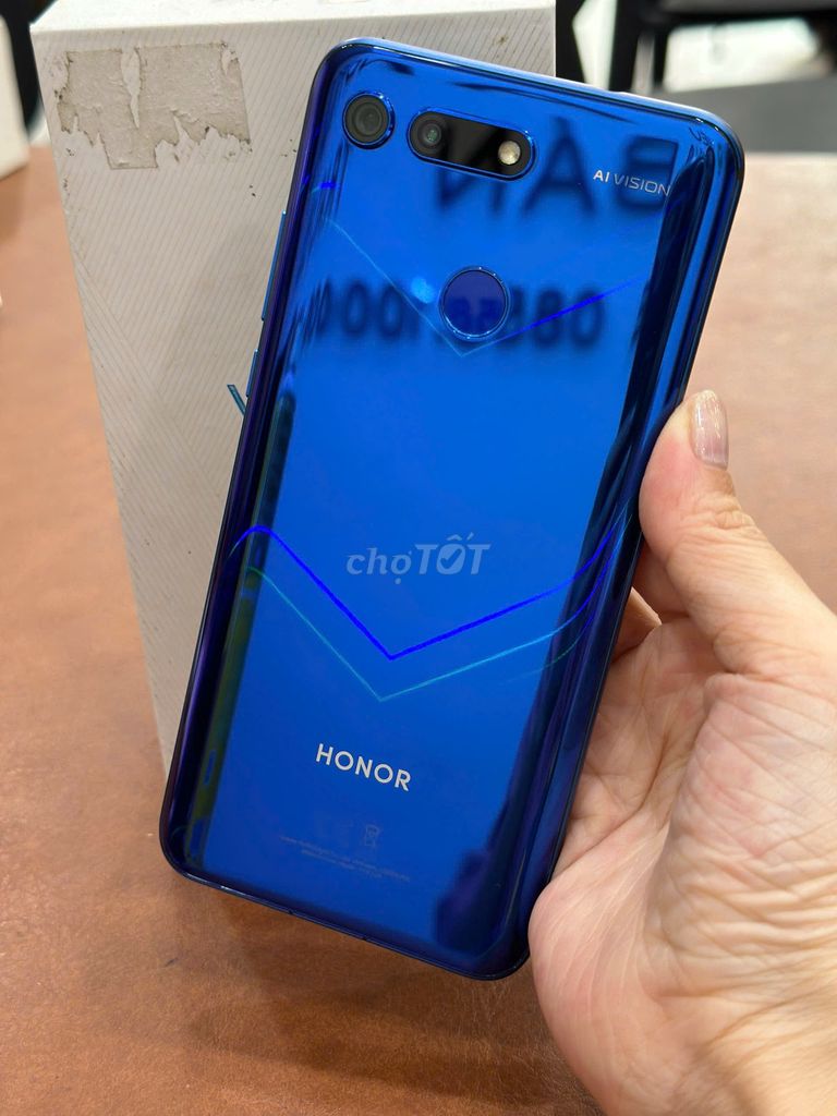 Honor V20 bản chính hãng 6-128gb Fullbox đẹp 98%