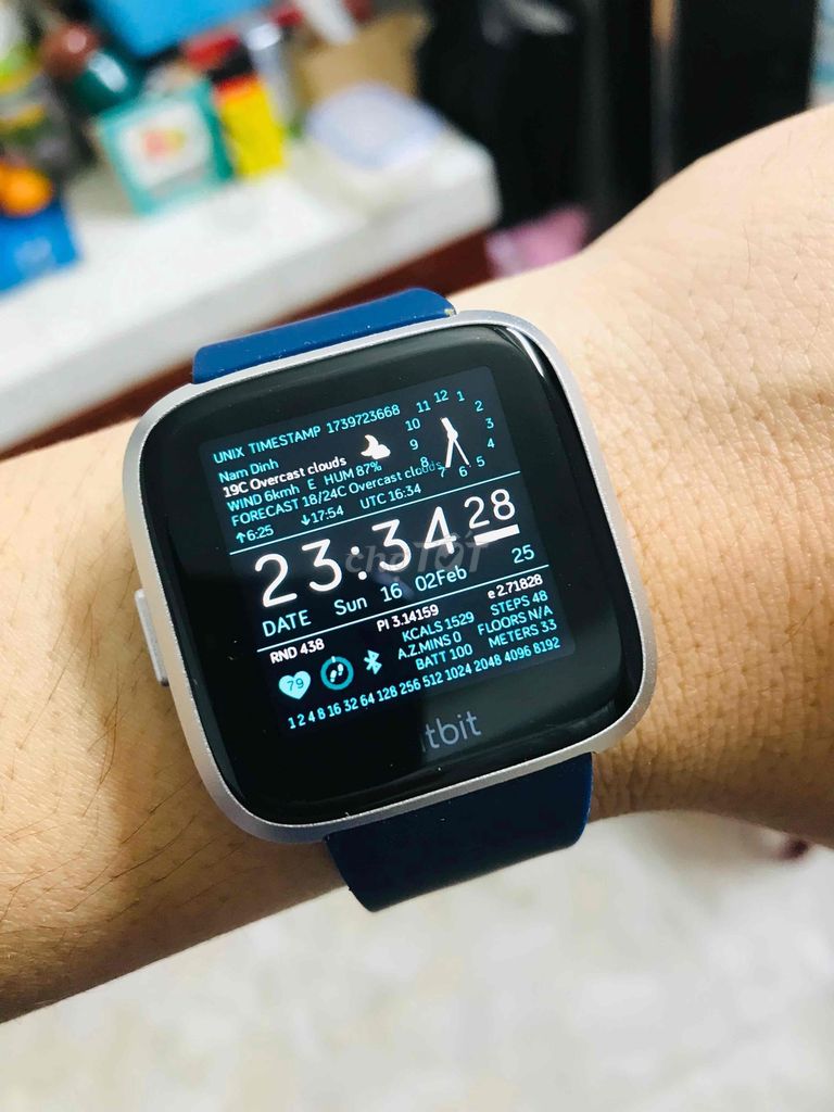 Đồng Hồ Thông Minh Fitbit Versa