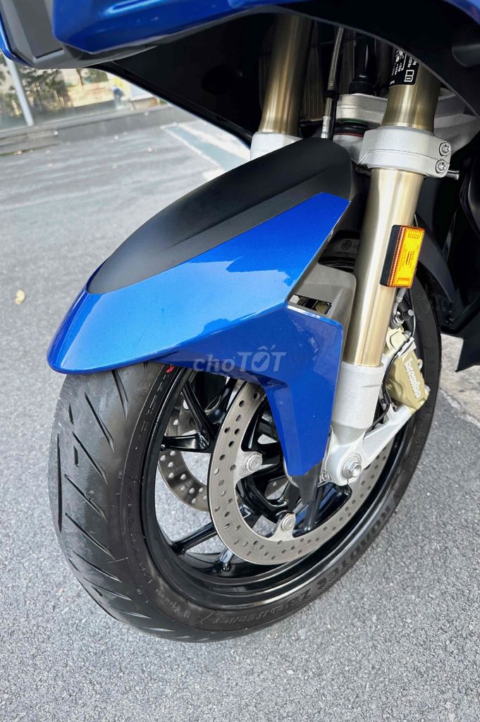 BMW R 1250 RT Phiên Bản Mới. Mua bán Xe máy tại Quận Tân Bình Tp Hồ Chí Minh được đăng bởi Nguyễn Đình Quang Duy  hình 2