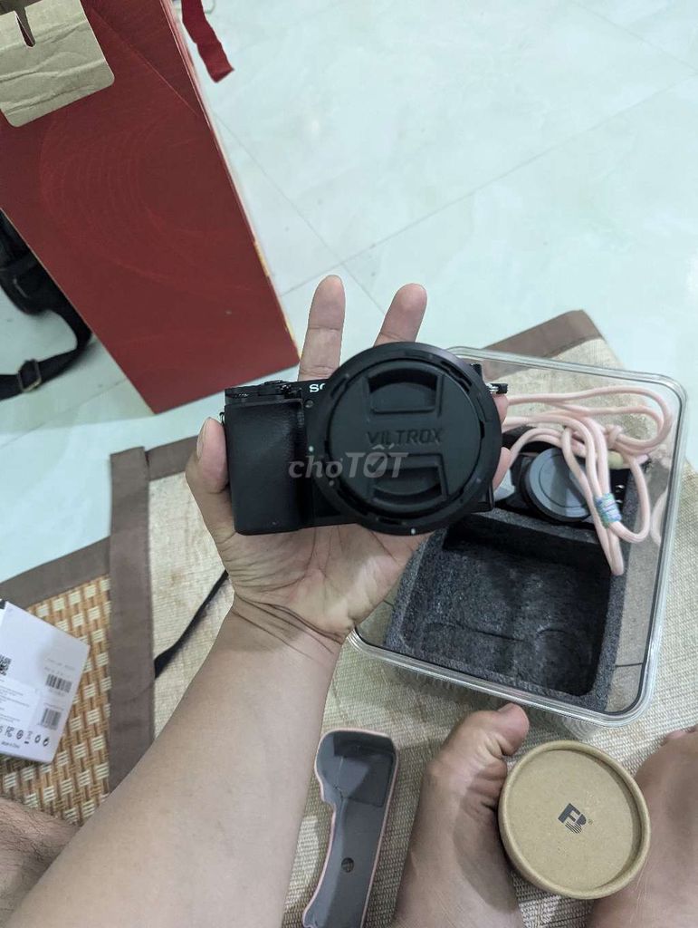 Máy ảnh Sony A6100 Đen Viltrox 56mm f1.7. Mua bán Máy ảnh, Máy quay tại Thành phố Qui Nhơn Bình Định được đăng bởi Kiệt hình 1