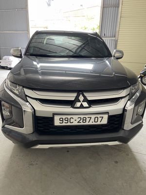 Mitsubishi Triton 2020, bản tiêu chuẩn, màu Xám