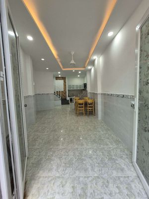 Nhà phố 80 m² · 2 PN · Đường Lê Trọng Tấn