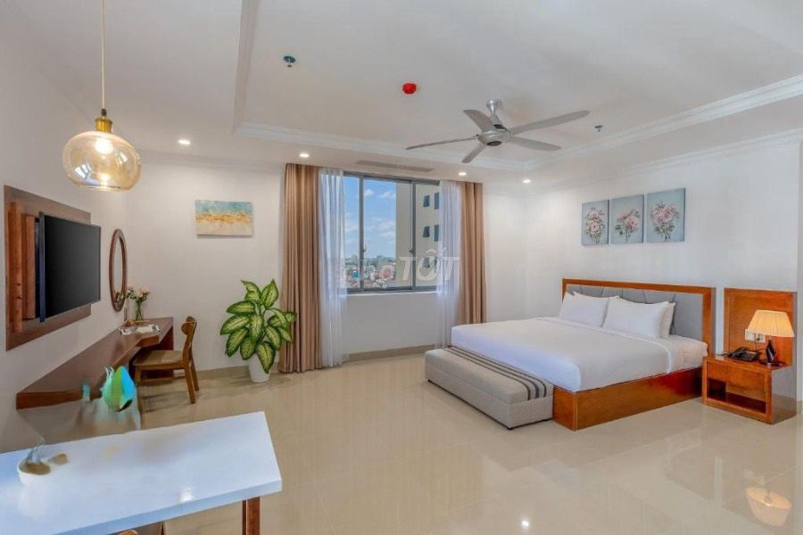 BÁN TÒA KHÁCH SẠN 42 PHÒNG GÓC ĐƯỜNG PHAN TÔN,MỸ AN