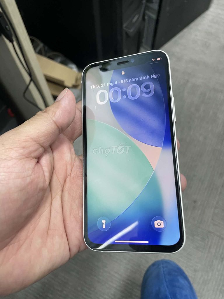 iPhone 12 mini 128GB Trắng. Mua bán Điện thoại tại Quận Đống Đa Hà Nội được đăng bởi Trần Hoàng Anh hình 1