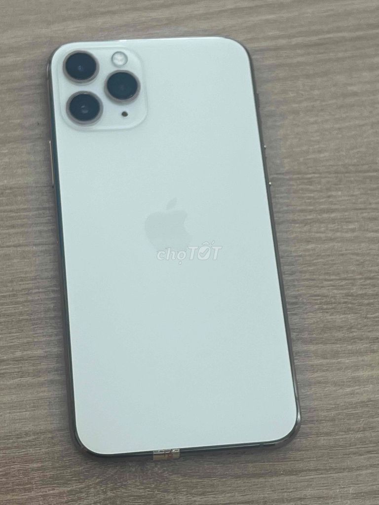 Apple iPhone 11 Pro 256GB Vàng 99% mới. Mua bán Điện thoại tại Thành phố Long Xuyên An Giang được đăng bởi Laptop Mai Lý Nghĩa hình 1