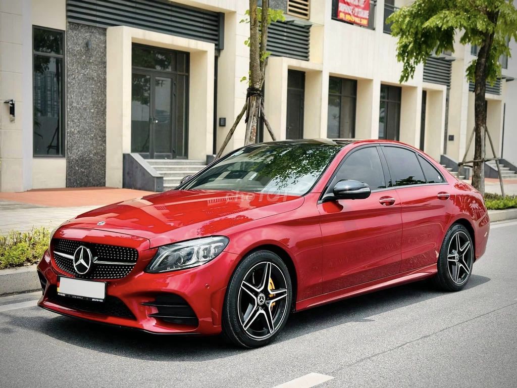 MERCEDES C300 AMG 2019 Đẹp và Mới Nhất Thị Trường.