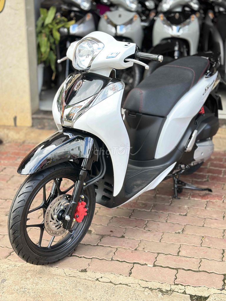 Sh Mode Xe Đẹp Keng, Máy Móc Zin Êm 🛵. Mua bán Xe máy tại Thành phố Buôn Ma Thuột Đắk Lắk được đăng bởi CẦM ĐỒ TUẤN ĐẠT hình 4