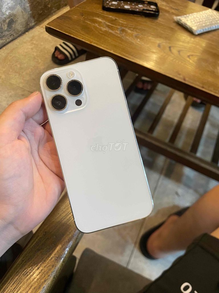 Apple iPhone 14 Pro Max 128GB Trắng 8x. Mua bán Điện thoại tại Huyện Gia Lâm Hà Nội được đăng bởi Thành Đô hình 1