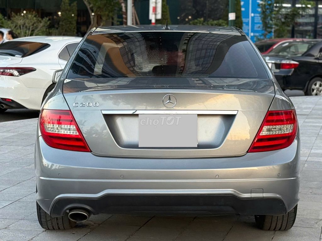 Mercedes C200 Editions 2014 Siêu Đẹp. Mua bán Ô tô tại Quận Thanh Xuân Hà Nội được đăng bởi Nguyễn Tuấn Hoàng hình 6