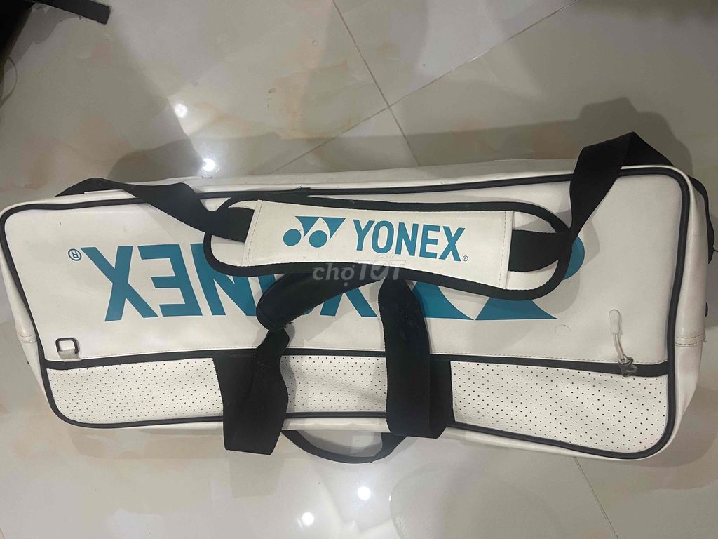 Túi vợt cầu lông Yonex Trắng 90%. Mua bán Đồ thể thao, Dã ngoại tại Huyện Nhơn Trạch Đồng Nai được đăng bởi Phạm Quốc Hưng hình 1