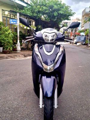 Lead đèn led 4 Val. Biển 43. Khóa ga Nguyên rin. Mua bán Xe máy tại Quận Hải Châu Đà Nẵng được đăng bởi Mua Bán Xe Cũ Có Góp Nợ xấu