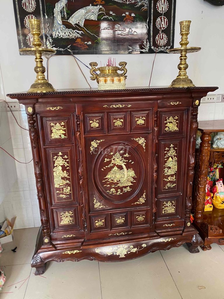 Tủ thờ Gỗ căm xe dát khảm trai như hình nới. Mua bán Tủ, kệ gia đình tại Quận 12 Tp Hồ Chí Minh được đăng bởi đoàn hoi  hình 1