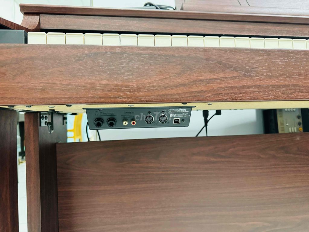 siêu mẫu piano rolan Hp305GP cao cấp nhật bản