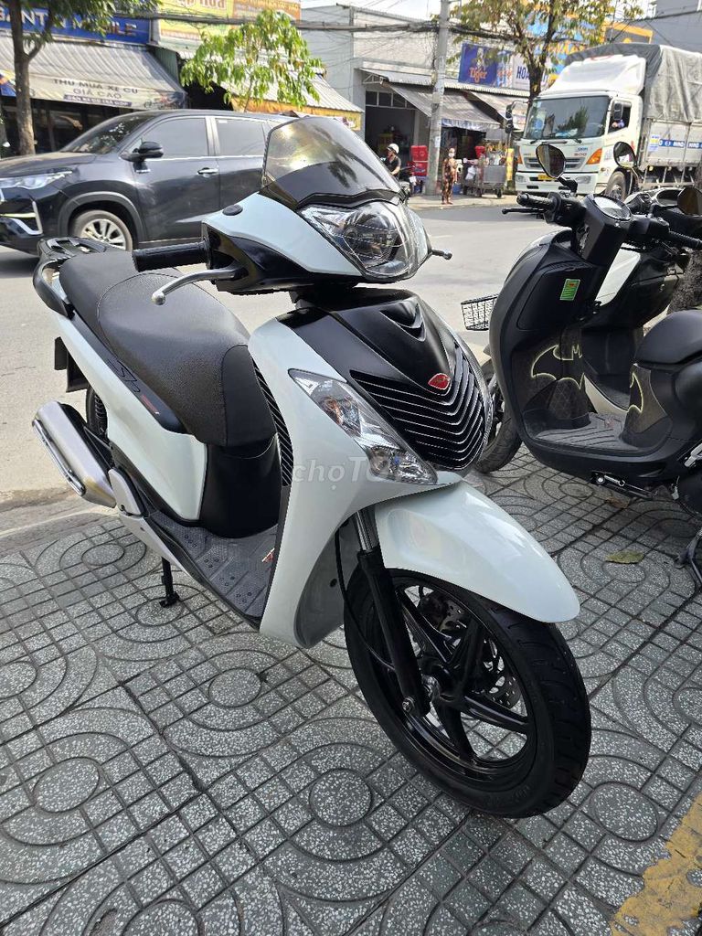Sh 150i hàng nhập 3 cục.SM 501,máy zin,chính chủ. Mua bán Xe máy tại Huyện Hóc Môn Tp Hồ Chí Minh được đăng bởi                    CẦM ĐỒ TÍN PHÁT hình 2