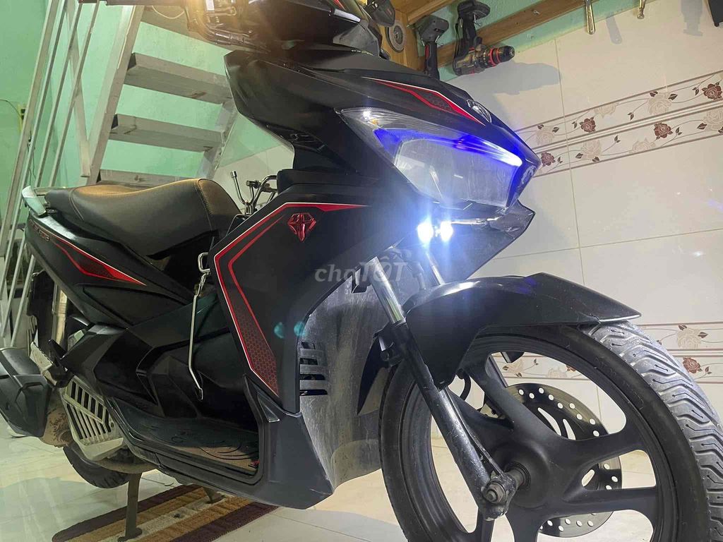 Воздушный клинок Honda черный
