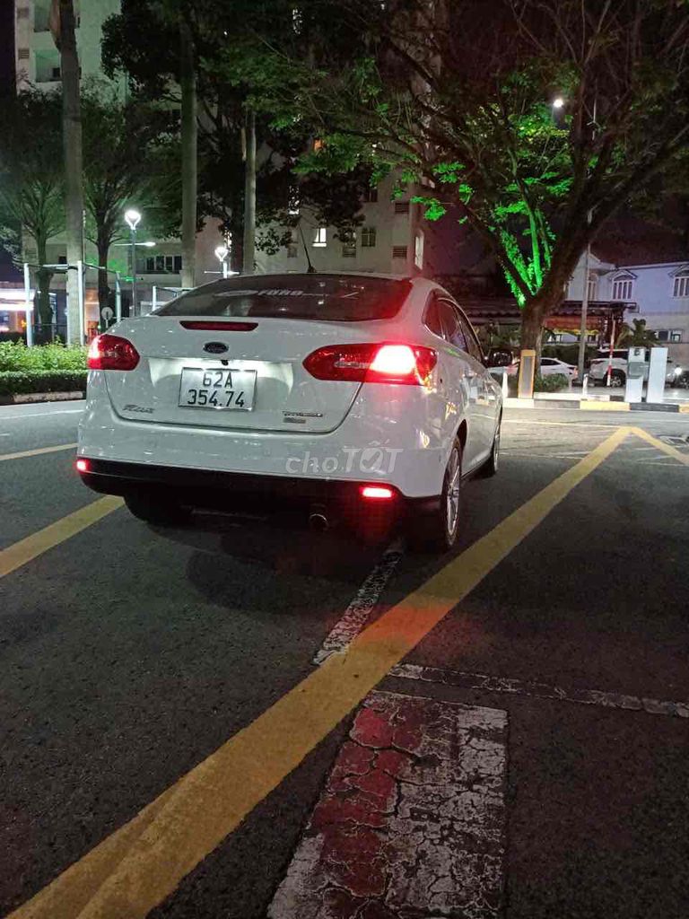 Chính chủ cà vẹt bán xe Ford Focus 2016. Mua bán Ô tô tại Thành phố Thủ Dầu Một Bình Dương được đăng bởi Ms Ân Ân hình 5