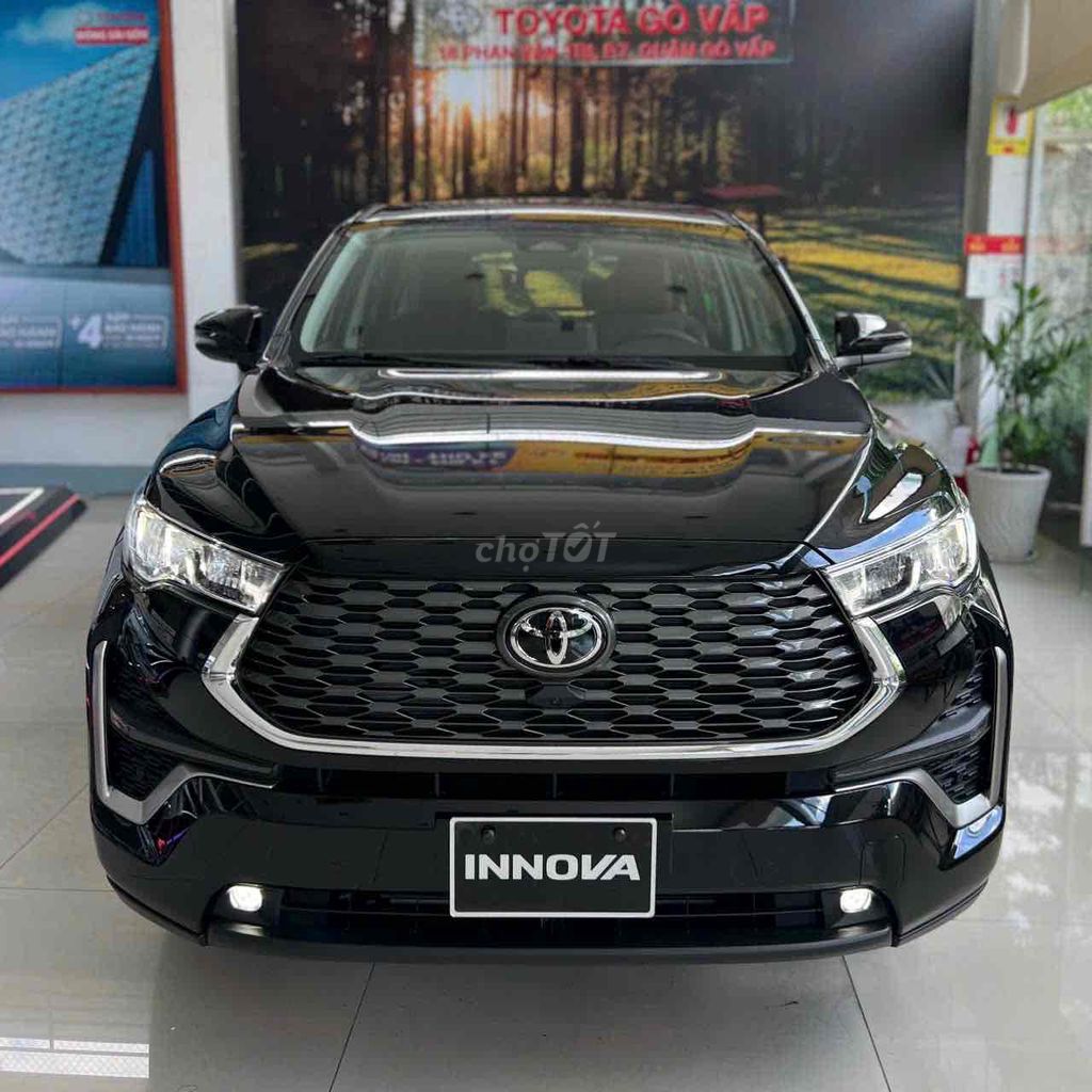 Toyota Innova Cross 2024 HYRID 2.0, GIAO NGAY