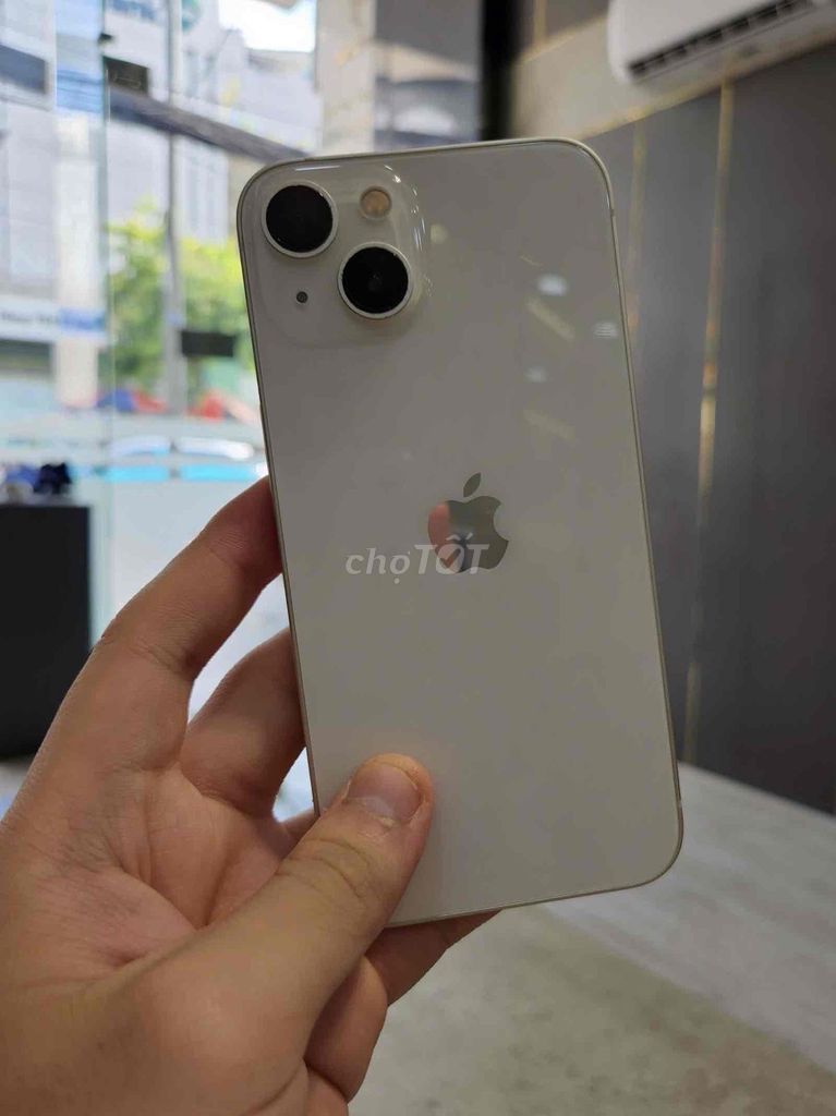 Apple iPhone 13 256GB Trắng Quốc Tế CH/A Like New. Mua bán Điện thoại tại Quận 8 Tp Hồ Chí Minh được đăng bởi CA REM BÁN TÁO hình 1