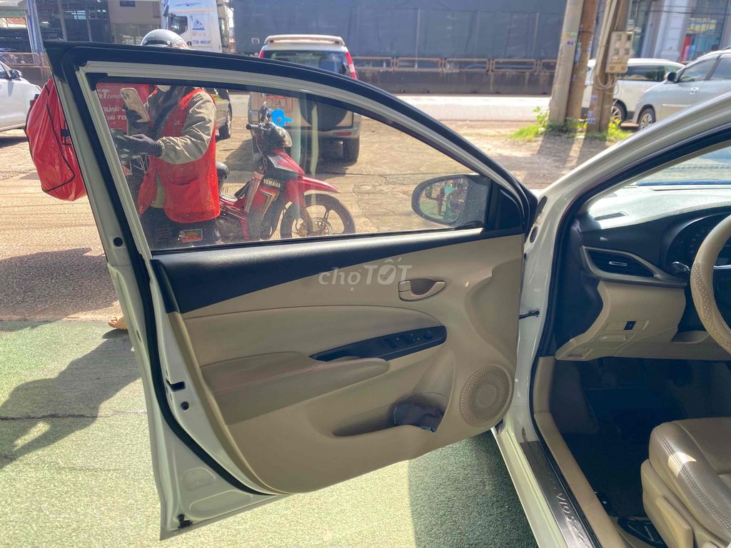 Toyota Vios 2018 E số sàn Trắng. Mua bán Ô tô tại Thành phố Long Khánh Đồng Nai được đăng bởi Mr hiếu hình 12