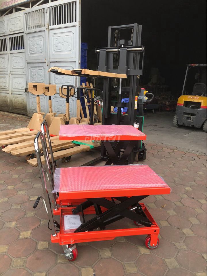 THANH LÝ GIÁ GỐC XE NÂNG BÀN 300KG ĐẦU NĂM. Mua bán Đồ chuyên dụng, Giống nuôi trồng tại Thành phố Nam Định Nam Định được đăng bởi Nguyễn thị cúc hình 1