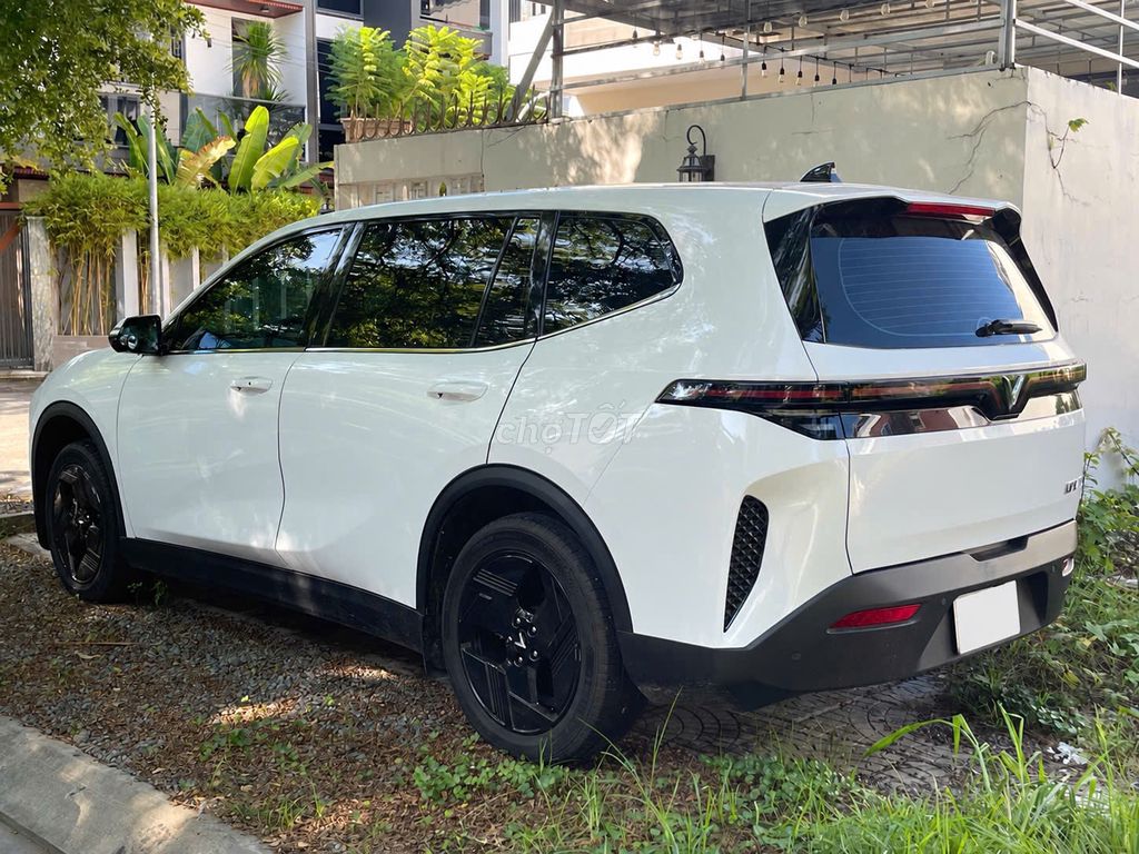 VINFAST MPV 7 2026 XE CTY XUẤT HĐ LƯỚT 8.000KM ZIN
