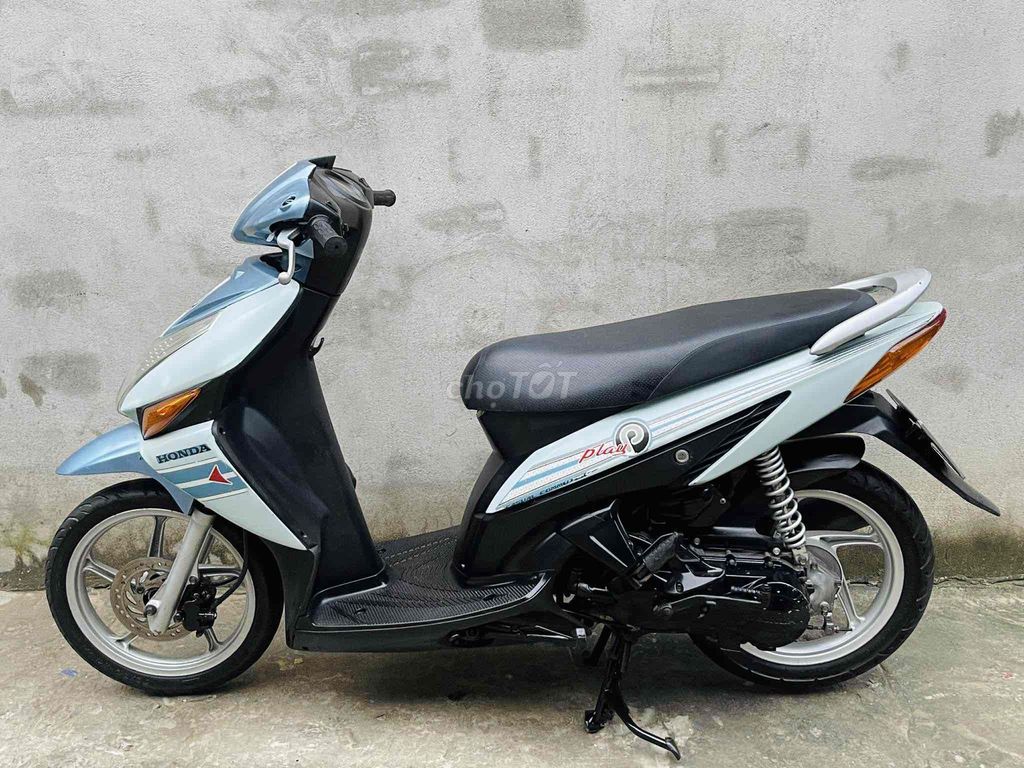 -Honda Click Play 110cc Máy Zin Êm Ấm Thì Thầm. Mua bán Xe máy tại Huyện Phong Điền Cần Thơ được đăng bởi Danh Hà hình 3