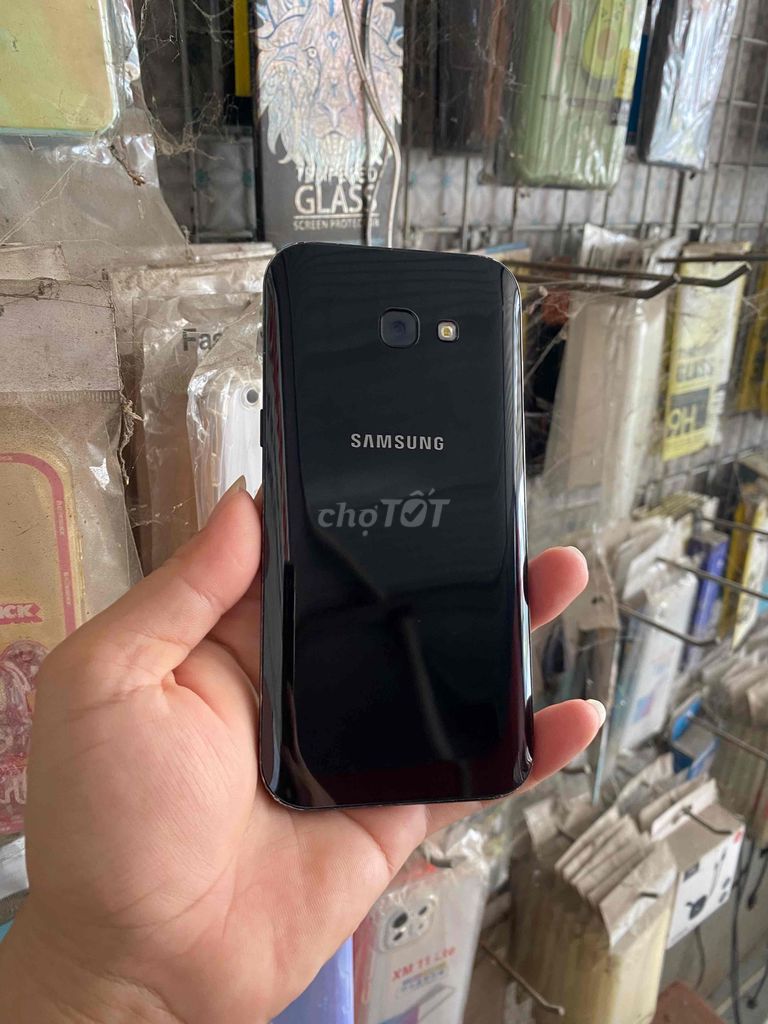 Samsung A520 Đen nhỏ gọn ram 3/32gh 😘😘. Mua bán Điện thoại tại Thành phố Cao Lãnh Đồng Tháp được đăng bởi Khang Mobile hình 1