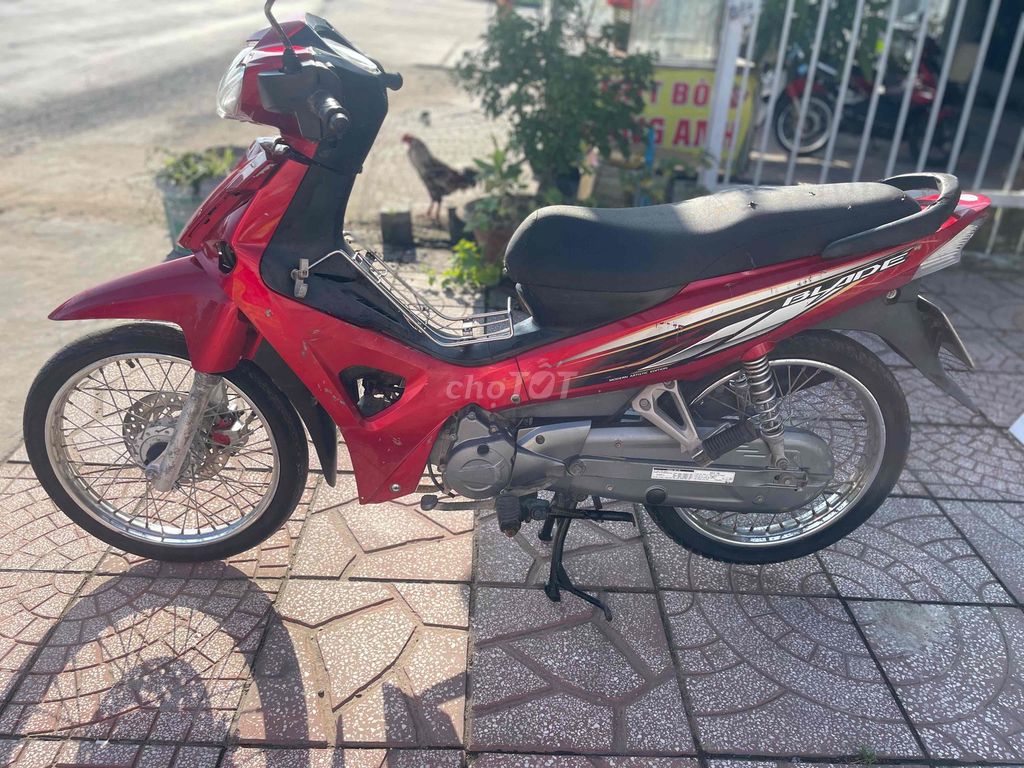 Honda Blade 2018 Đỏ máy nguyên zin biển 69. Mua bán Xe máy tại Quận Cái Răng Cần Thơ được đăng bởi CẦM ĐỒ TRUNG TÍN  hình 4