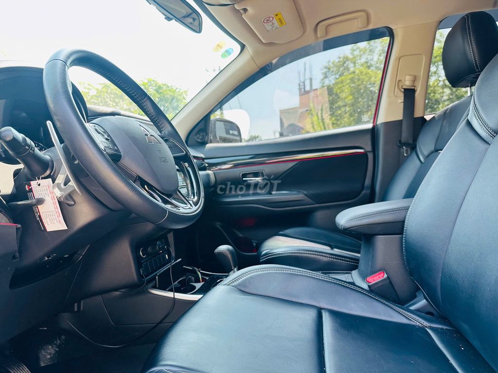Mitsubishi Outlander Đỏ 42835 km. Mua bán Ô tô tại Quận Bình Tân Tp Hồ Chí Minh được đăng bởi Minh Trí  hình 8